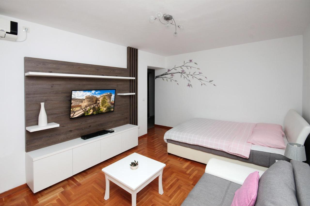 Apartment Lilly Beograd Ngoại thất bức ảnh